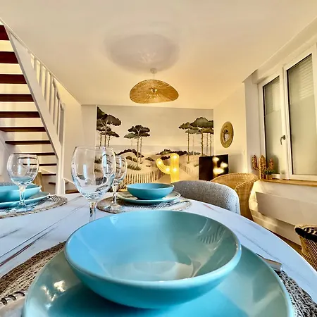 Maison Cozy & Commerces A Pied Avec Parking Wimille